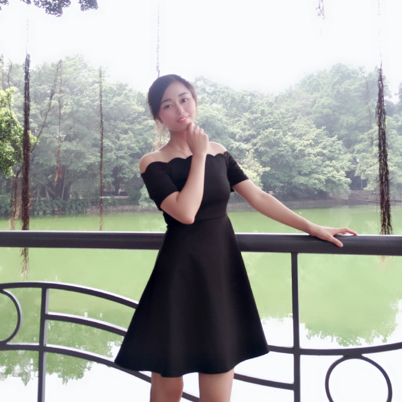 薇薇的第三张照片--汕头相亲服务中心