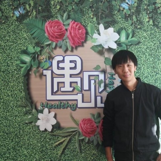 影视人~混爷张的第二张照片--汕头相亲服务中心