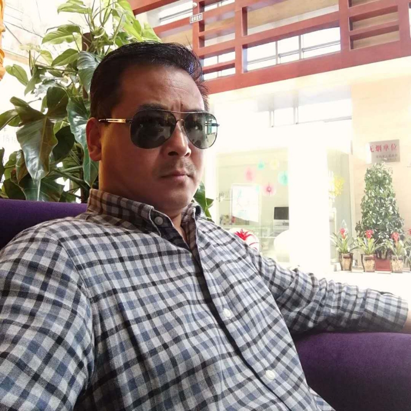 雪豹的第一张照片--汕头相亲服务中心