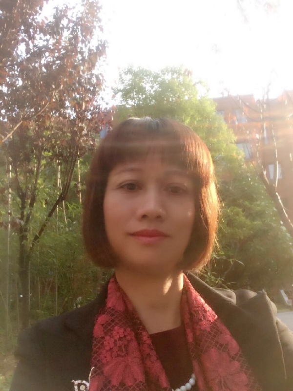 张馨方的第一张照片--汕头相亲服务中心