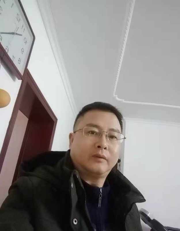 想牵你的手的第一张照片--汕头相亲服务中心