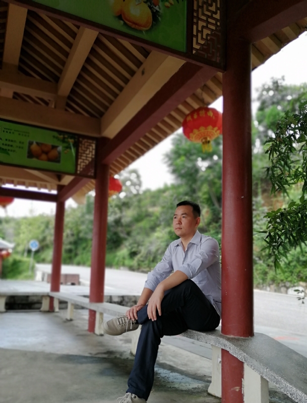 莋个俗人的第一张照片--汕头相亲服务中心