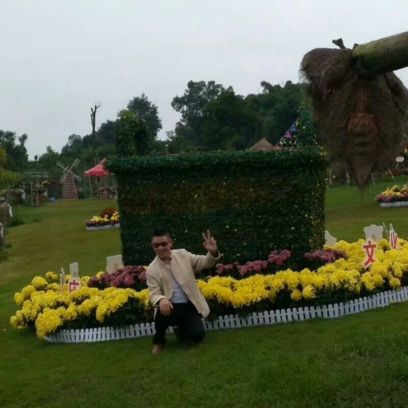 春风里^O^任徜徉的第一张照片--汕头相亲服务中心