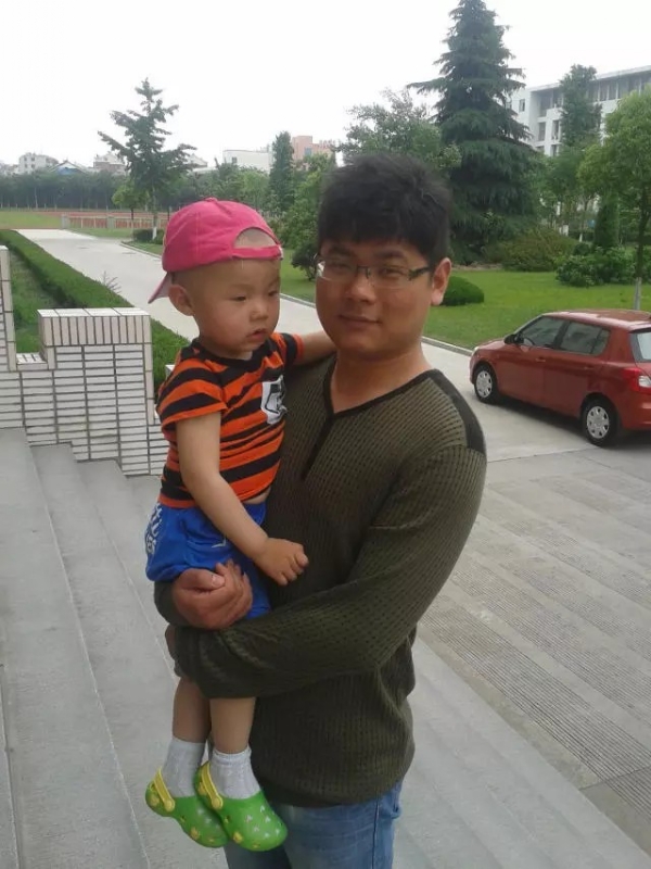 秦时明月的第一张照片--汕头相亲服务中心