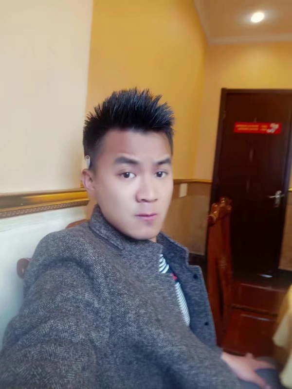 只为等你的第三张照片--汕头相亲服务中心