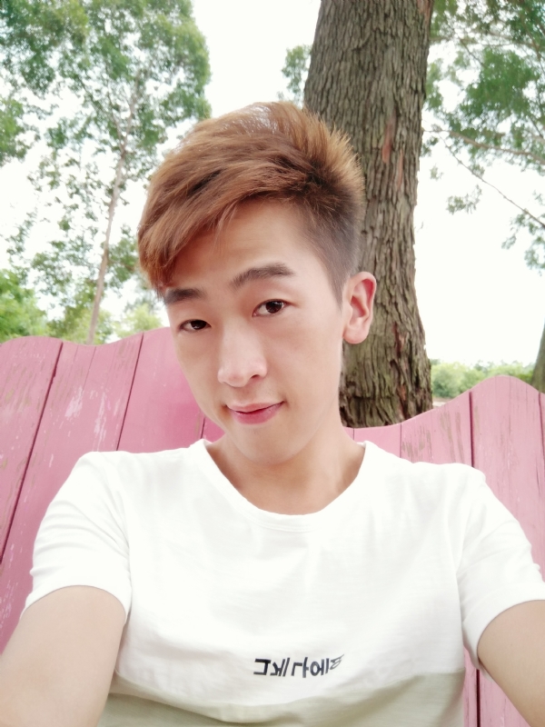 一觉睡到小时候的第二张照片--汕头相亲服务中心