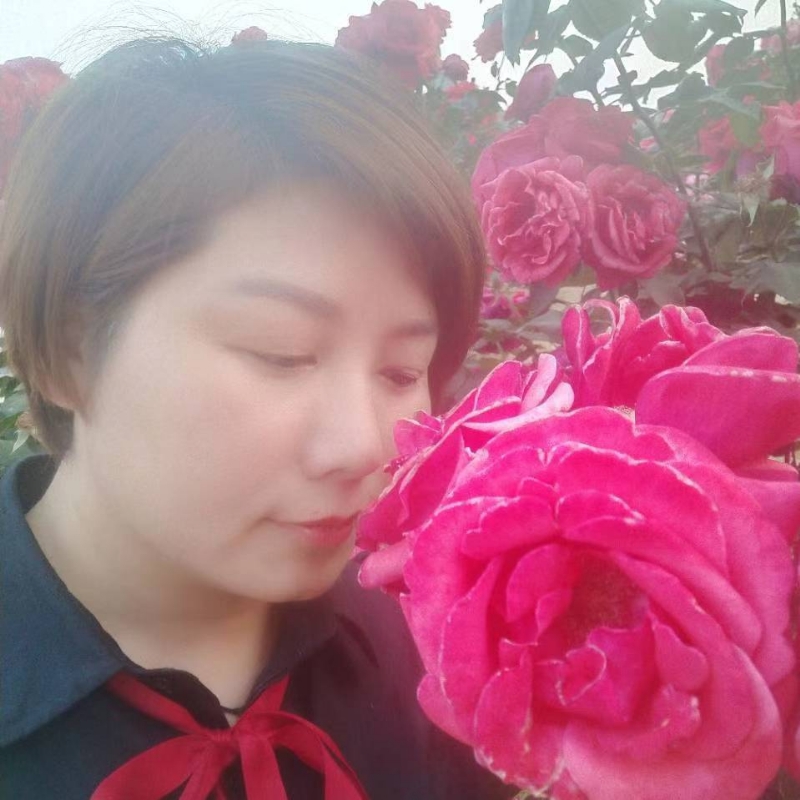 潇潇雨歌的第一张照片--汕头相亲服务中心