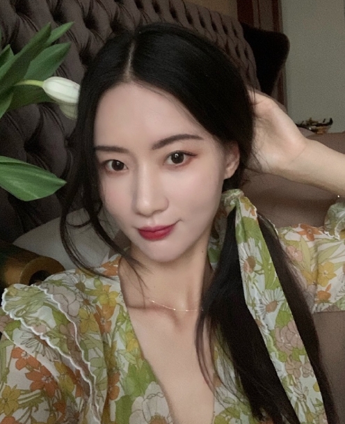 倾城的第一张照片--汕头相亲服务中心