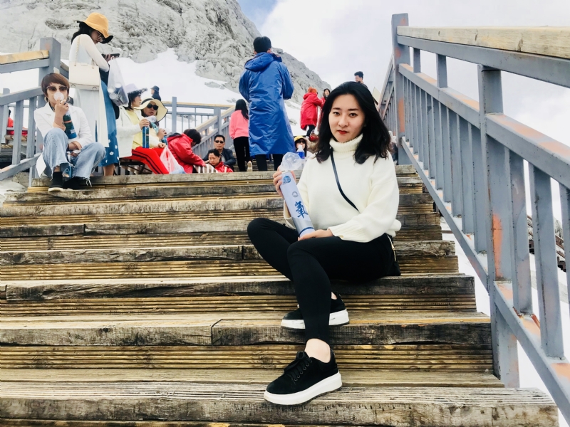 依雪的第四张照片--汕头相亲服务中心