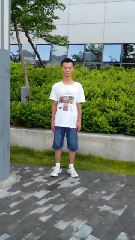 龙行天下的第一张照片--汕头相亲服务中心