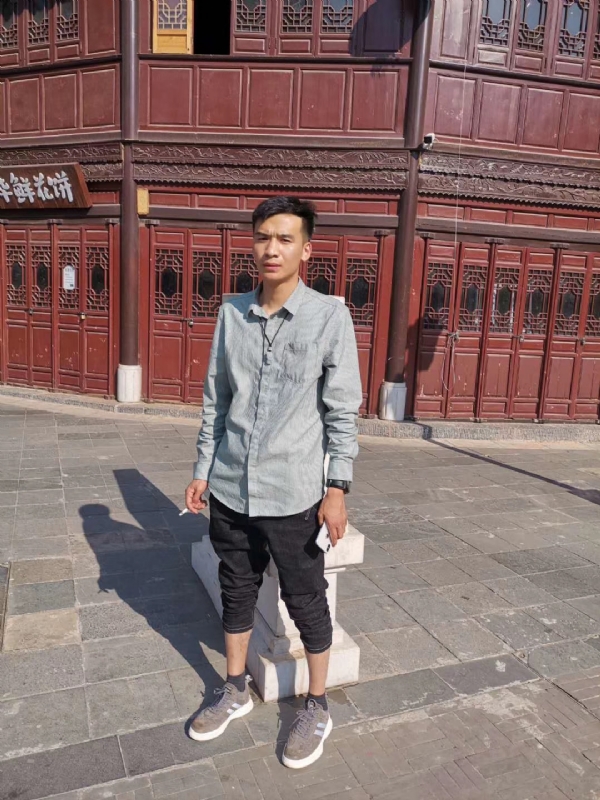 刘方的第一张照片--汕头相亲服务中心