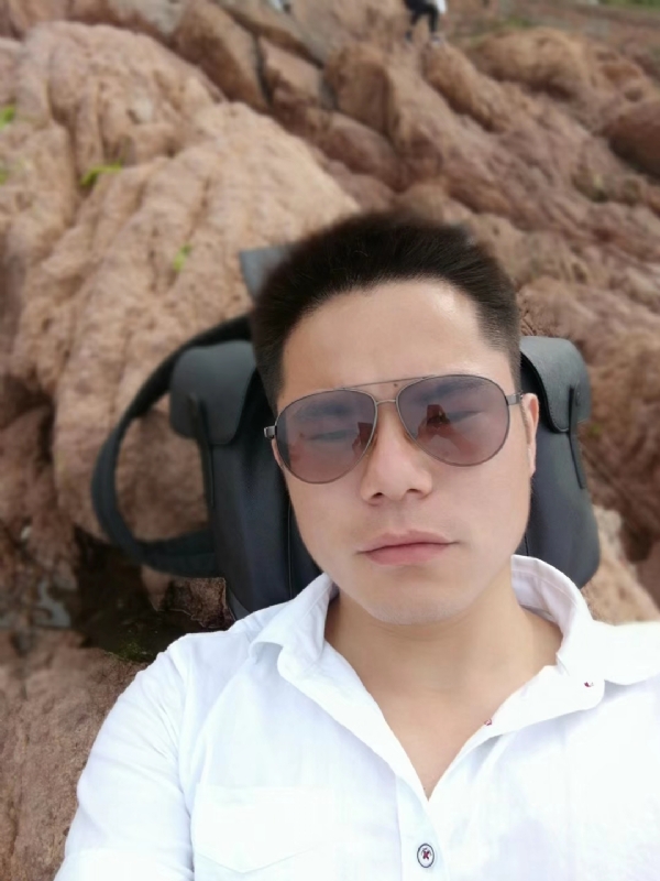 易听的第一张照片--汕头相亲服务中心