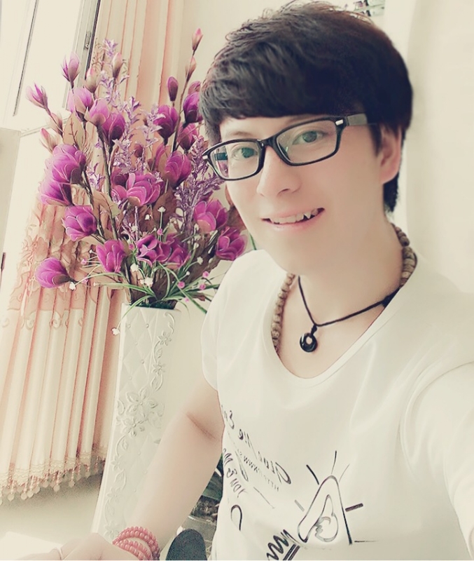 半°的第三张照片--汕头相亲服务中心