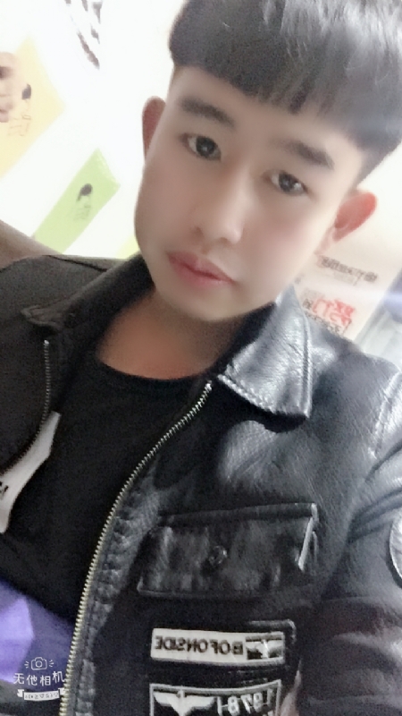 军绿色的第一张照片--汕头相亲服务中心