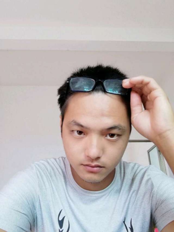 坤坤的第一张照片--汕头相亲服务中心