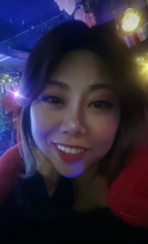 收快递的费仙女的第一张照片--汕头相亲服务中心