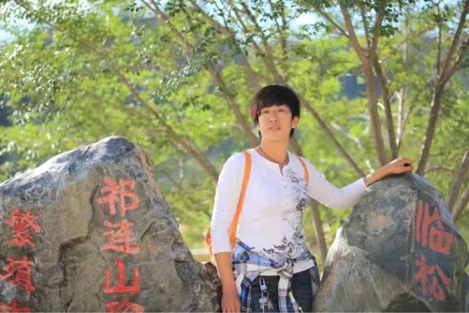 弱水河边青春草的第一张照片--汕头相亲服务中心