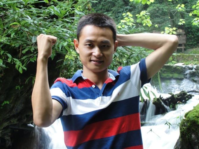 阿汤的第一张照片--汕头相亲服务中心