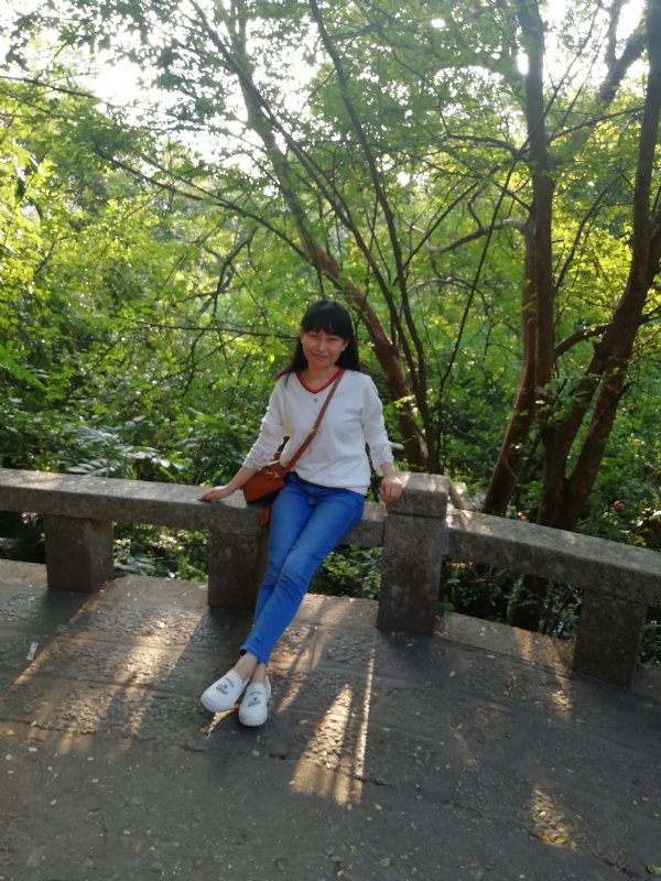 夏陌的第一张照片--汕头相亲服务中心