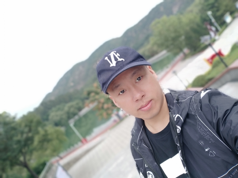 阳光的第一张照片--汕头相亲服务中心