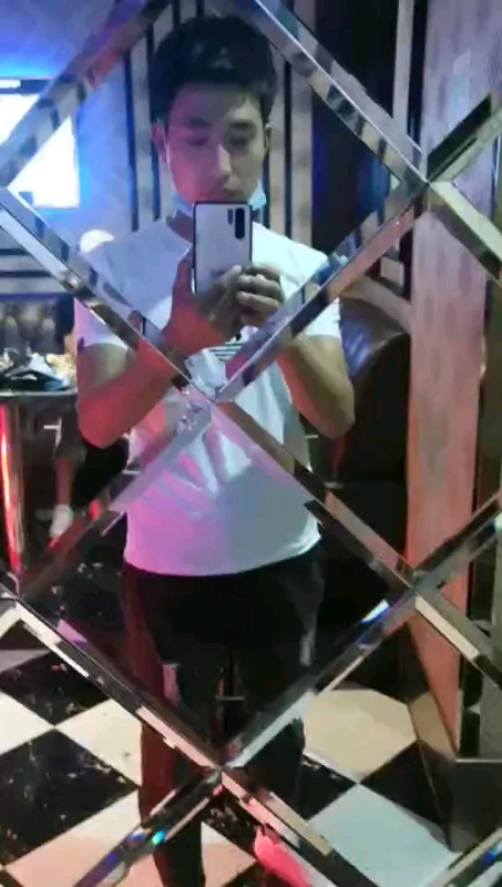 暖心的第一张照片--汕头相亲服务中心