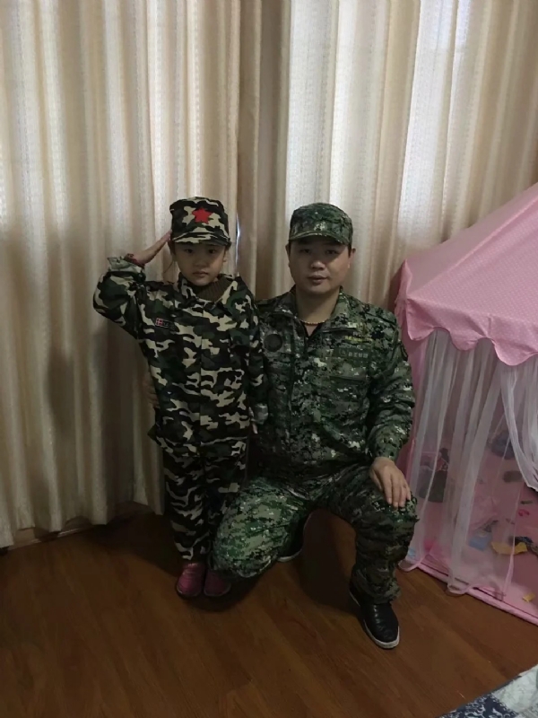 俗人的第一张照片--汕头相亲服务中心