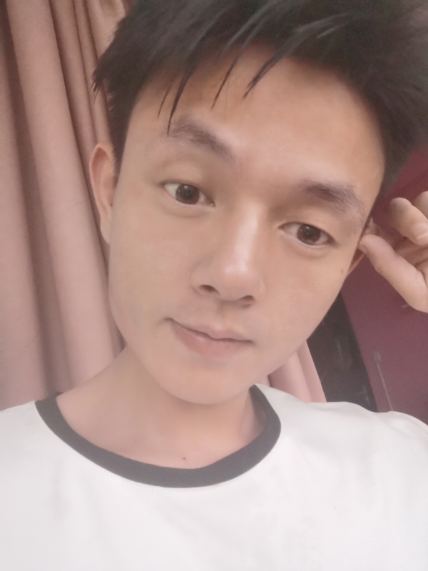 一一得一的第一张照片--汕头相亲服务中心