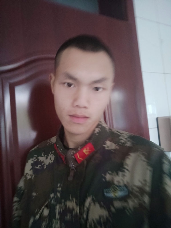 洛洛的第一张照片--汕头相亲服务中心