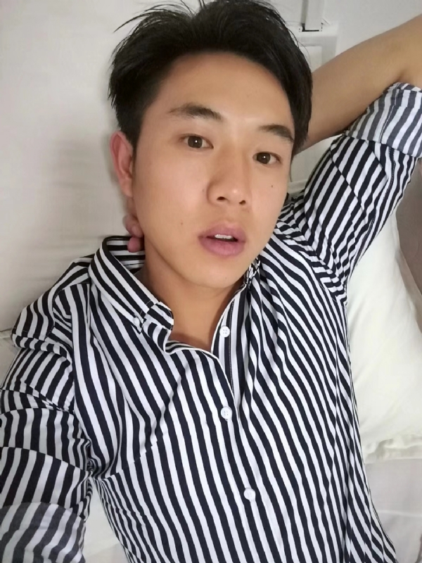 小雷的第二张照片--汕头相亲服务中心