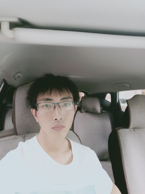 阳光大男孩的第一张照片--汕头相亲服务中心