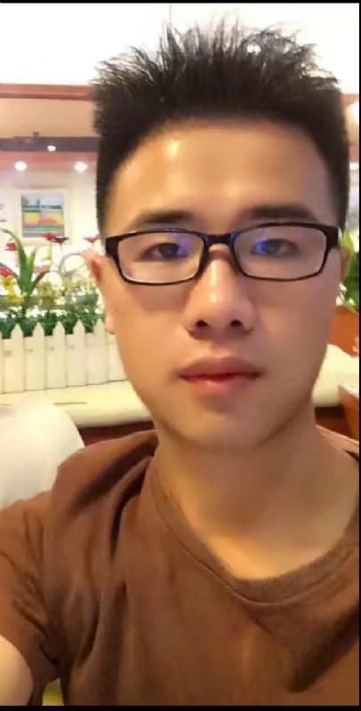 哈哈哈哈的第一张照片--汕头相亲服务中心