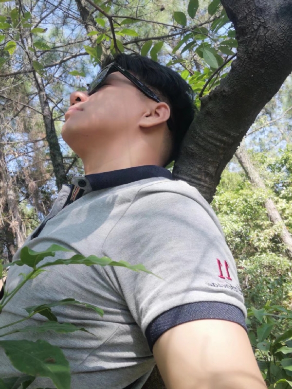 新丁的第一张照片--汕头相亲服务中心