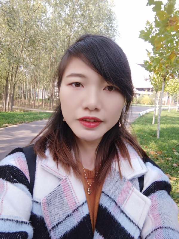 hely的第一张照片--汕头相亲服务中心