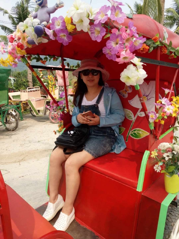 雨纷纷的第一张照片--汕头相亲服务中心