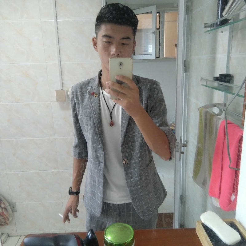 会淹死的鱼的第一张照片--汕头相亲服务中心