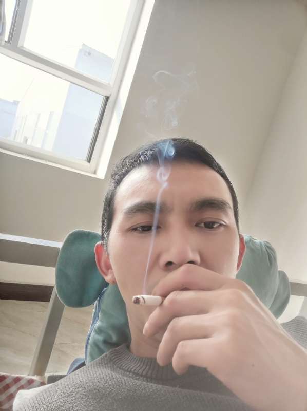 殇情的第一张照片--汕头相亲服务中心