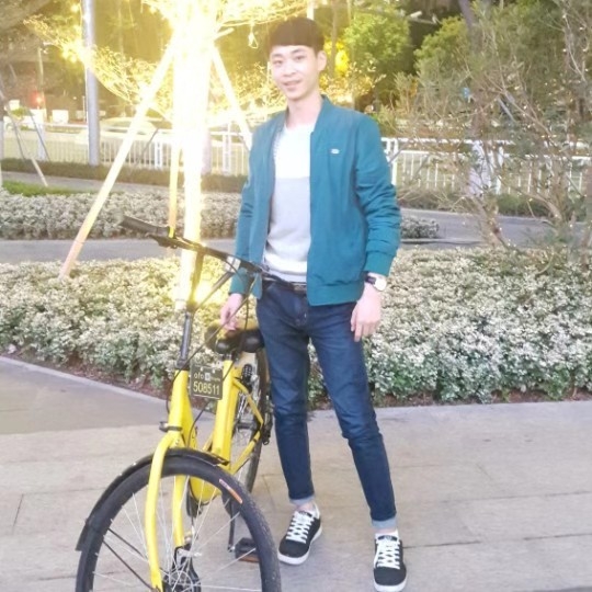 李伟的第一张照片--汕头相亲服务中心