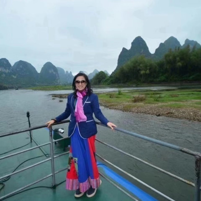 julia的第一张照片--汕头相亲服务中心