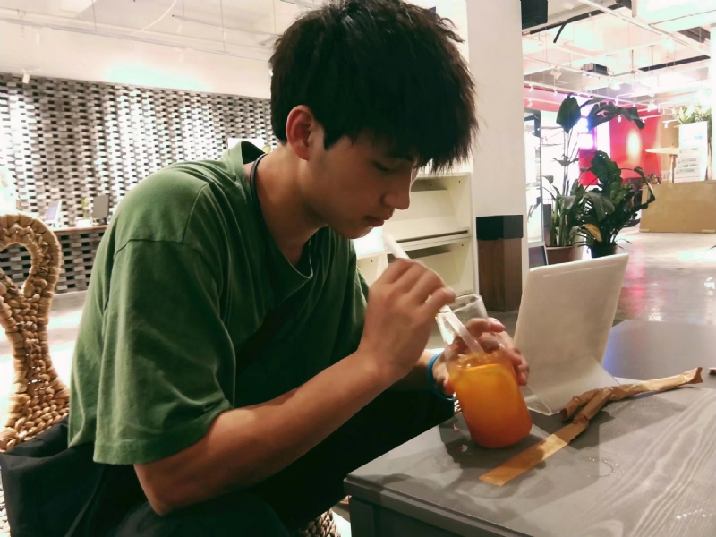 一花一世界的第二张照片--汕头相亲服务中心