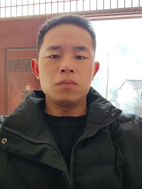 勇敢的成长的第一张照片--汕头相亲服务中心