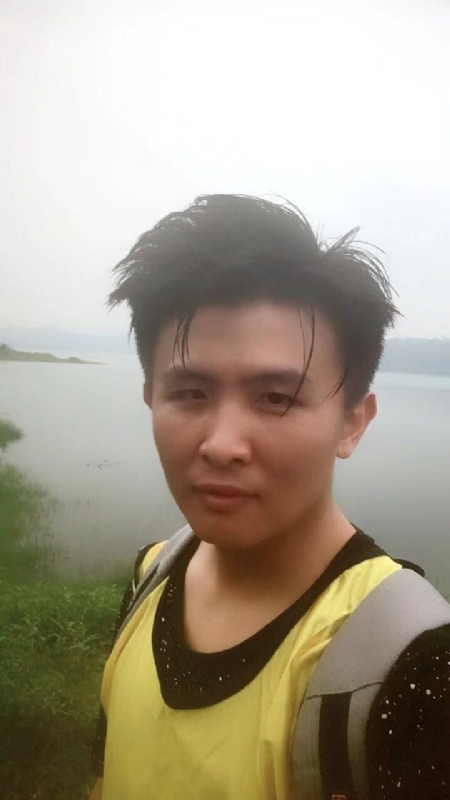 阳光与自由的第一张照片--汕头相亲服务中心