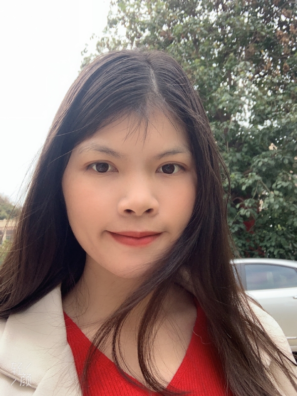 小可爱的第一张照片--汕头相亲服务中心