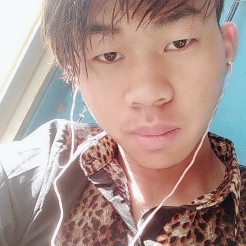 少年不在少的第三张照片--汕头相亲服务中心