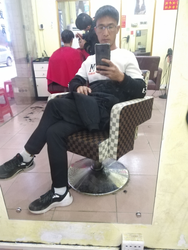 hushuai的第一张照片--汕头相亲服务中心