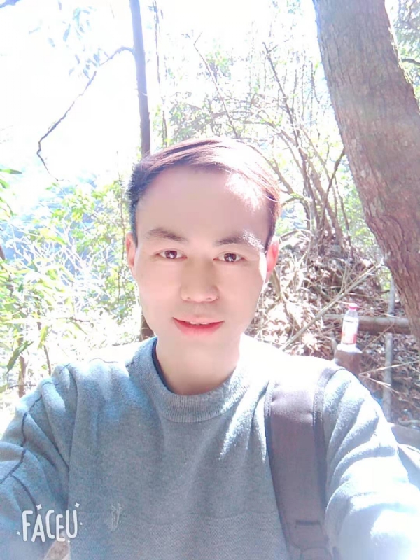 阿龙的第一张照片--汕头相亲服务中心