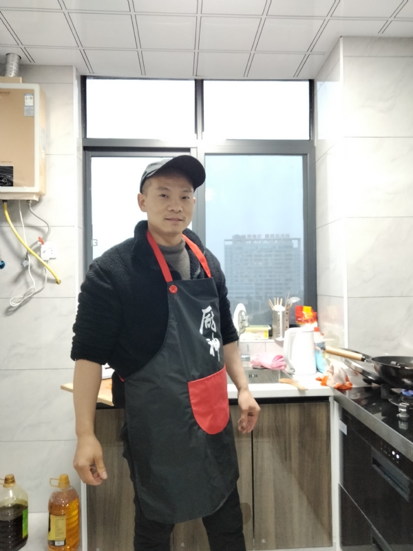 国宝的第一张照片--汕头相亲服务中心