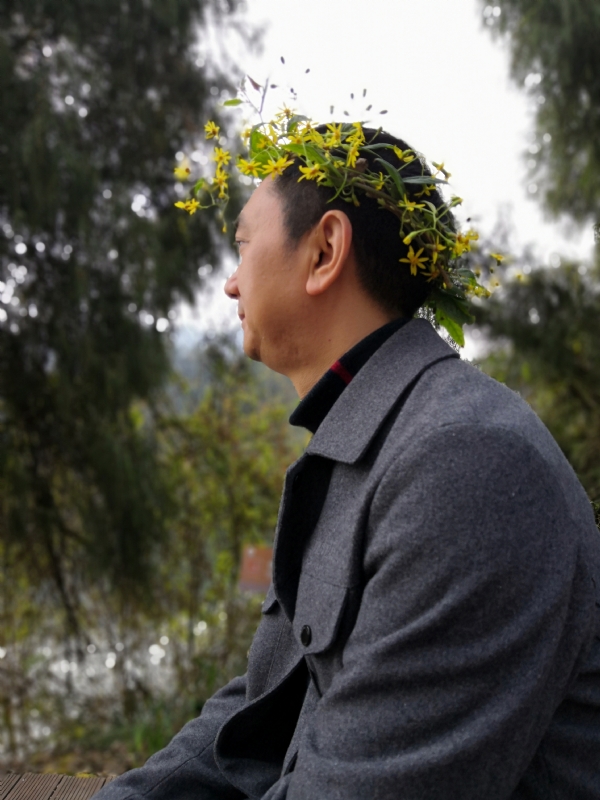 小白杨的第一张照片--汕头相亲服务中心