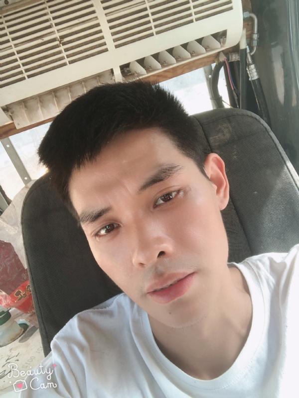 小董的第一张照片--汕头相亲服务中心