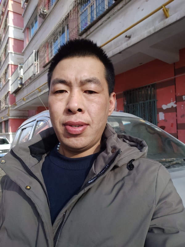 华哥的第一张照片--汕头相亲服务中心