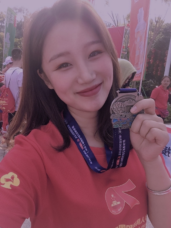 大熊猫的第一张照片--汕头相亲服务中心